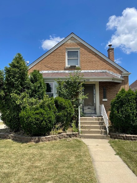 5301 S Lawndale Ave, Chicago, IL 60632