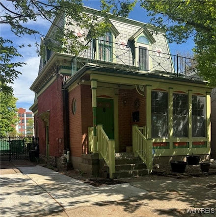 15 Saint Louis Place, Buffalo, NY 14202