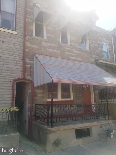 1219 N 10th St, Reading, PA 19604