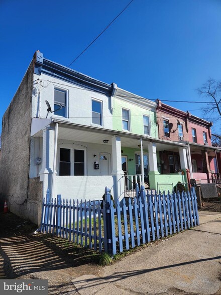 206 N 36th St, Pennsauken, NJ 08110
