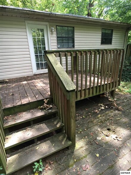 5711 Walden Dr, Knoxville, TN 37919