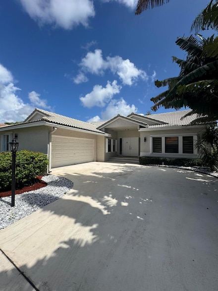 8711 Eagle Run Dr, Boca Raton, FL 33434