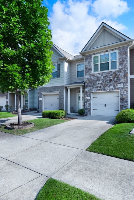 4010 Cannonsgate Ln, Murfreesboro, TN 37128