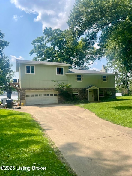 6000 Transylvania Beach Rd, Prospect, KY 40059