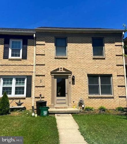 2611 Northfield Dr, East Petersburg, PA 17520