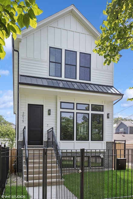 3015 N Hamilton Ave, Chicago, IL 60618