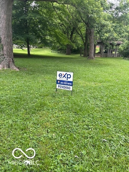 405 S Fourth St, Zionsville, IN 46077