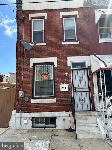 2547 N Orianna St, Philadelphia, PA 19133