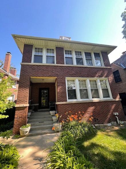715 Lincoln St Unit 2, Evanston, IL 60201