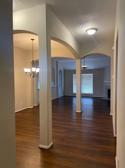3839 Aerial Brook Trail, Fresno, TX 77545