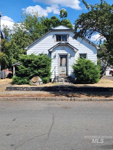 134 S A St, Orofino, ID 83544