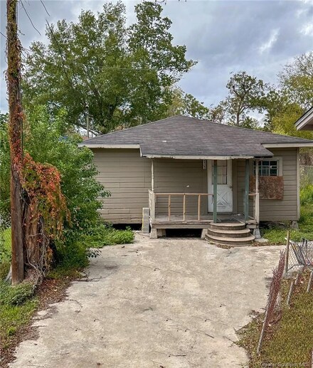 511 Maple St, Sulphur, LA 70663