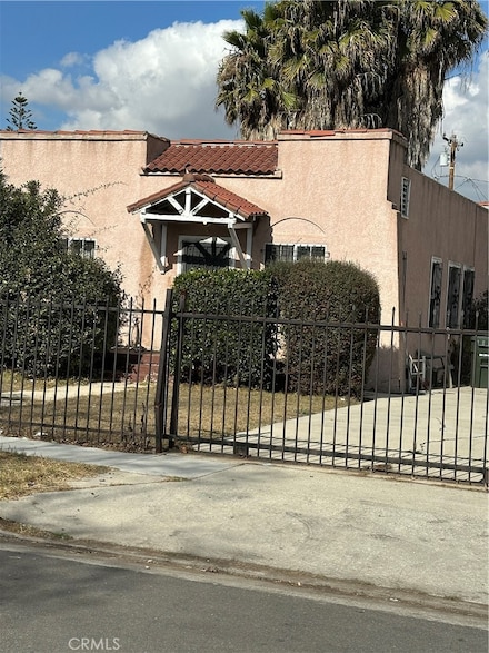 1045 W 92nd St, Los Angeles, CA 90044