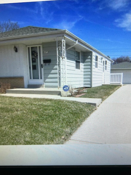 6872 N 40th Place, Milwaukee, WI 53209