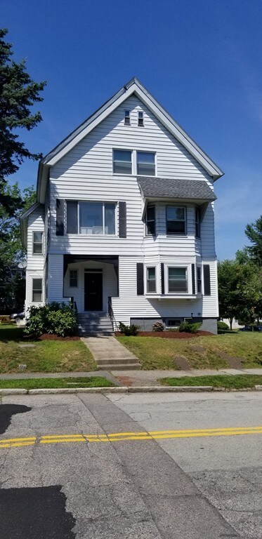 8 Hadwen Rd, Worcester, MA 01602