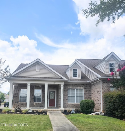 127 Hatleyberry St, Oak Ridge, TN 37830