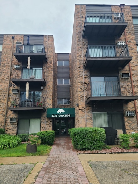 8936 N Parkside Ave Unit B305, Des Plaines, IL 60016