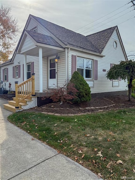 13062 E 10 Mile Rd, Warren, MI 48089