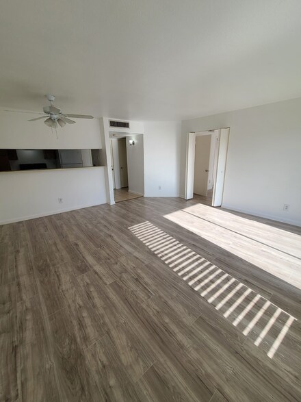 2822 S Bartell Dr Unit 25, Houston, TX 77054