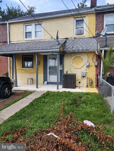 2616 W 10th St, Chester, PA 19013