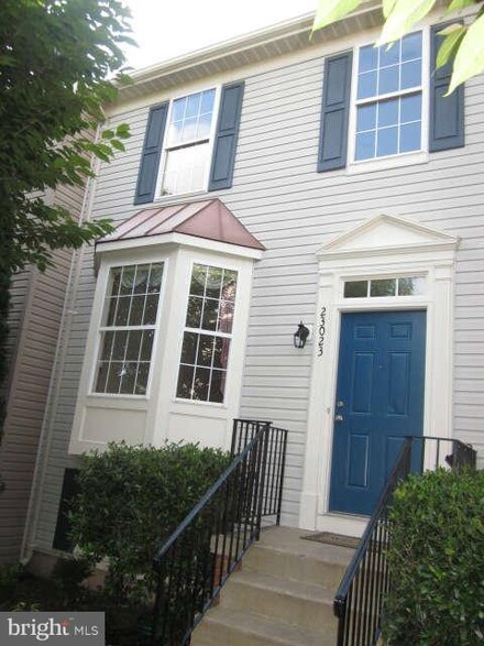 23023 Potomac Hill Square, Sterling, VA 20166