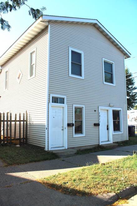 1211 36th Ave N, Minneapolis, MN 55412