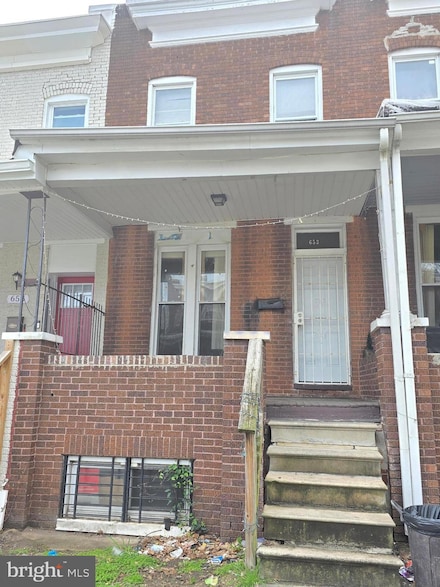 653 Bartlett Ave, Baltimore, MD 21218