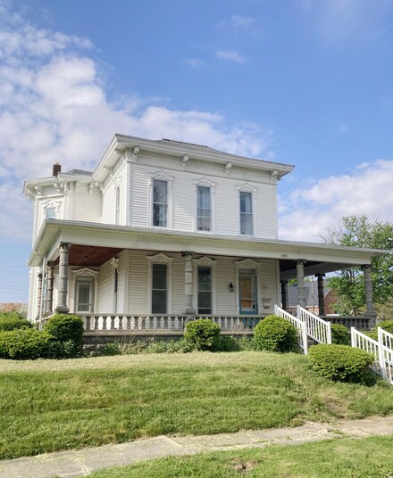 119 W Orchard St, West Manchester, OH 45382