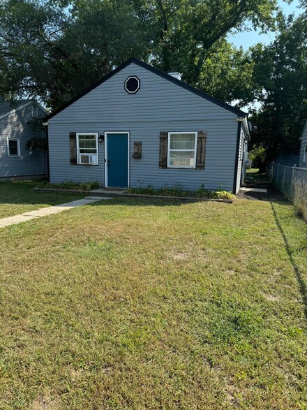 609 N Ashland Ave, Michigan City, IN 46360