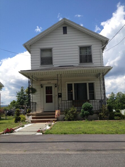 1115 Spring St, Avoca, PA 18641
