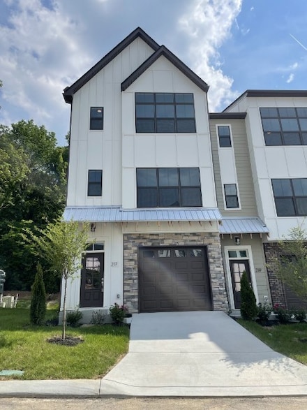 217 Stonecrest Cir Unit 217, Nashville, TN 37209