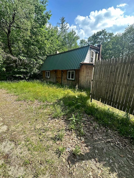 2368 2nd Nh Turnpike, Deering, NH 03244