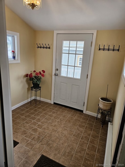 44-46 Hoyt St Unit 2, Danbury, CT 06810