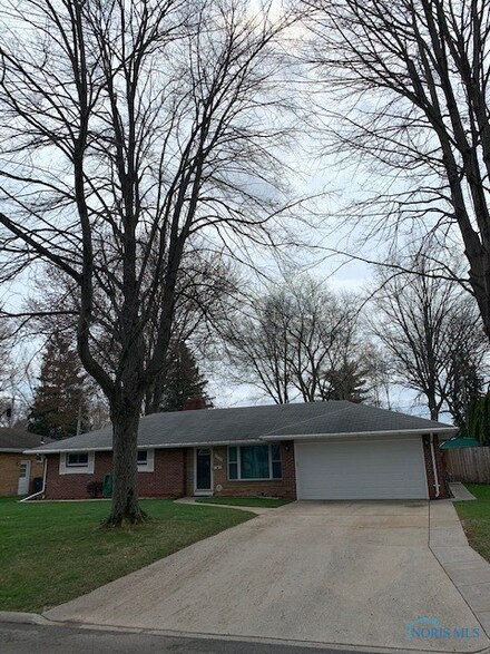 1810 Wilshire Ave, Toledo, OH 43614