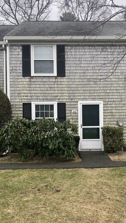 135 W Main St Unit 26, Hyannis, MA 02601