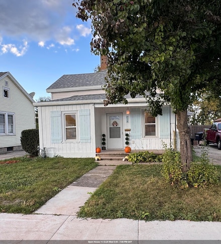 438 W 5th Ave, Oshkosh, WI 54902
