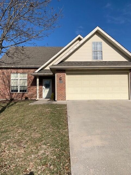 2105 Hollow Ridge Ct, Columbia, MO 65201