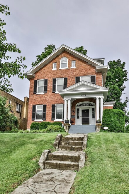 1323 Delta Ave, Cincinnati, OH 45208