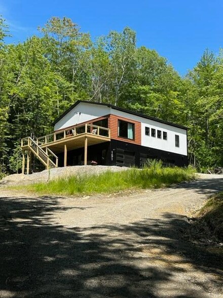 151 Tappan Farm Rd, Winthrop, ME 04364