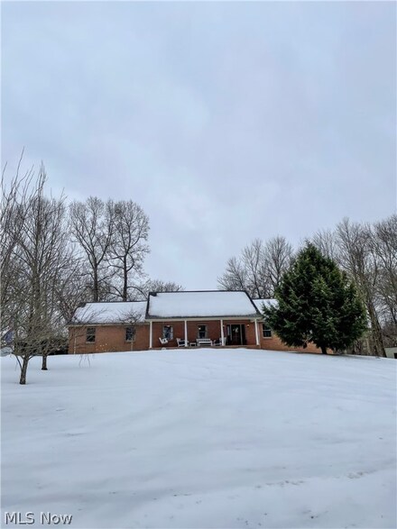 7690 Vickers Hill Rd, Nashport, OH 43830