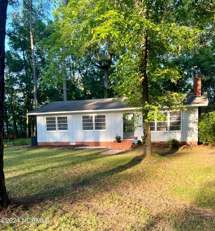 286 Ao Inman Ln, Whiteville, NC 28472