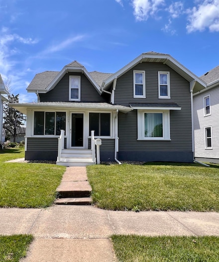 303 Broad St, Reinbeck, IA 50669