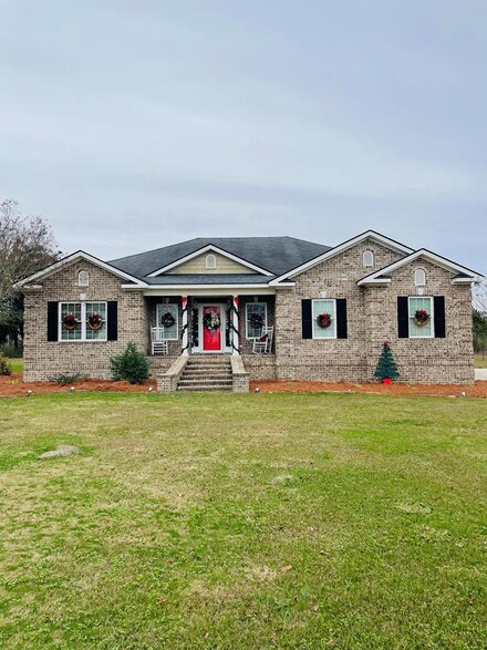 5217 Loves Chapel Rd, Glennville, GA 30427