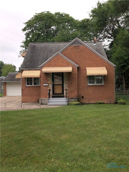 1848 Brierheath Ave, Toledo, OH 43614