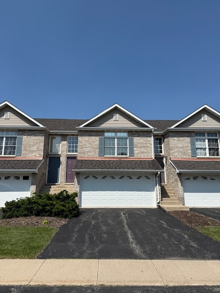 2502 Alpha Ct E, Dekalb, IL 60115