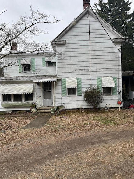 530 Marsh St, Tappahannock, VA 22560