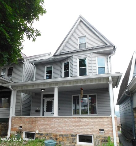 322 Bell Ave, Altoona, PA 16602