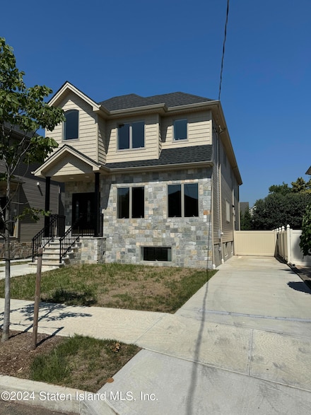 21 Sanford St, Staten Island, NY 10307
