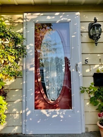 5 Hartford Rd, Worcester, MA 01606