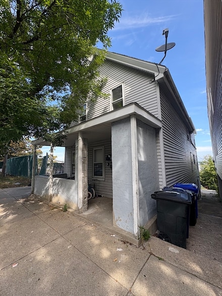 10 Wordsworth St, Boston, MA 02128